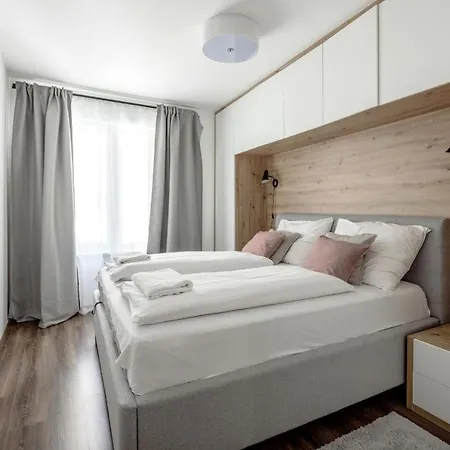 Walnut Tree * Budapest