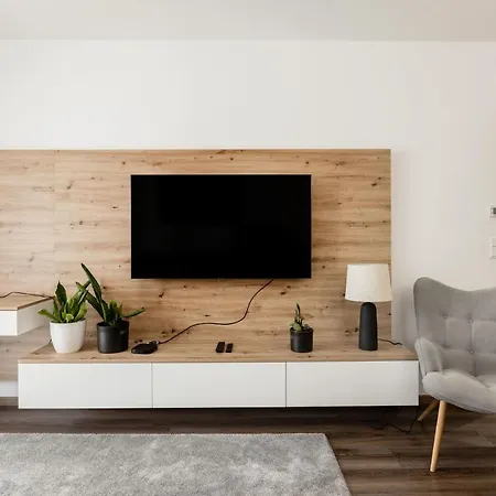 Walnut Tree * Budapest